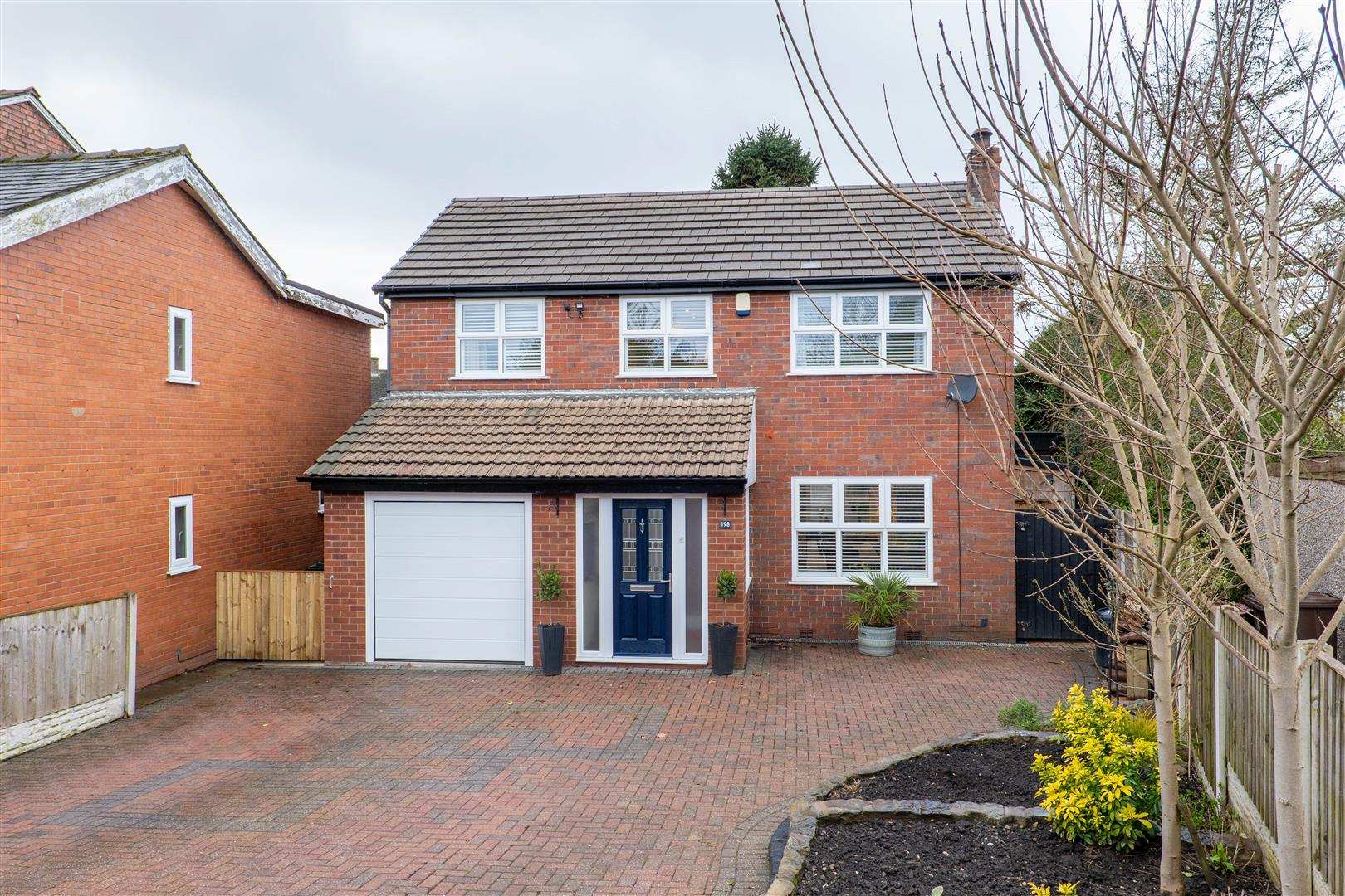 3 bed property in Appley Lane North, Wigan